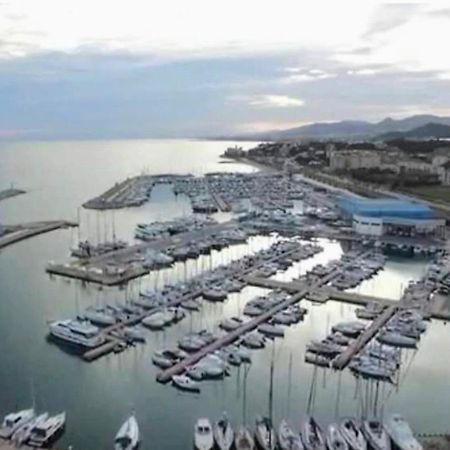 Apartment Llavaneres I San Andres de Llevaneras Bagian luar foto