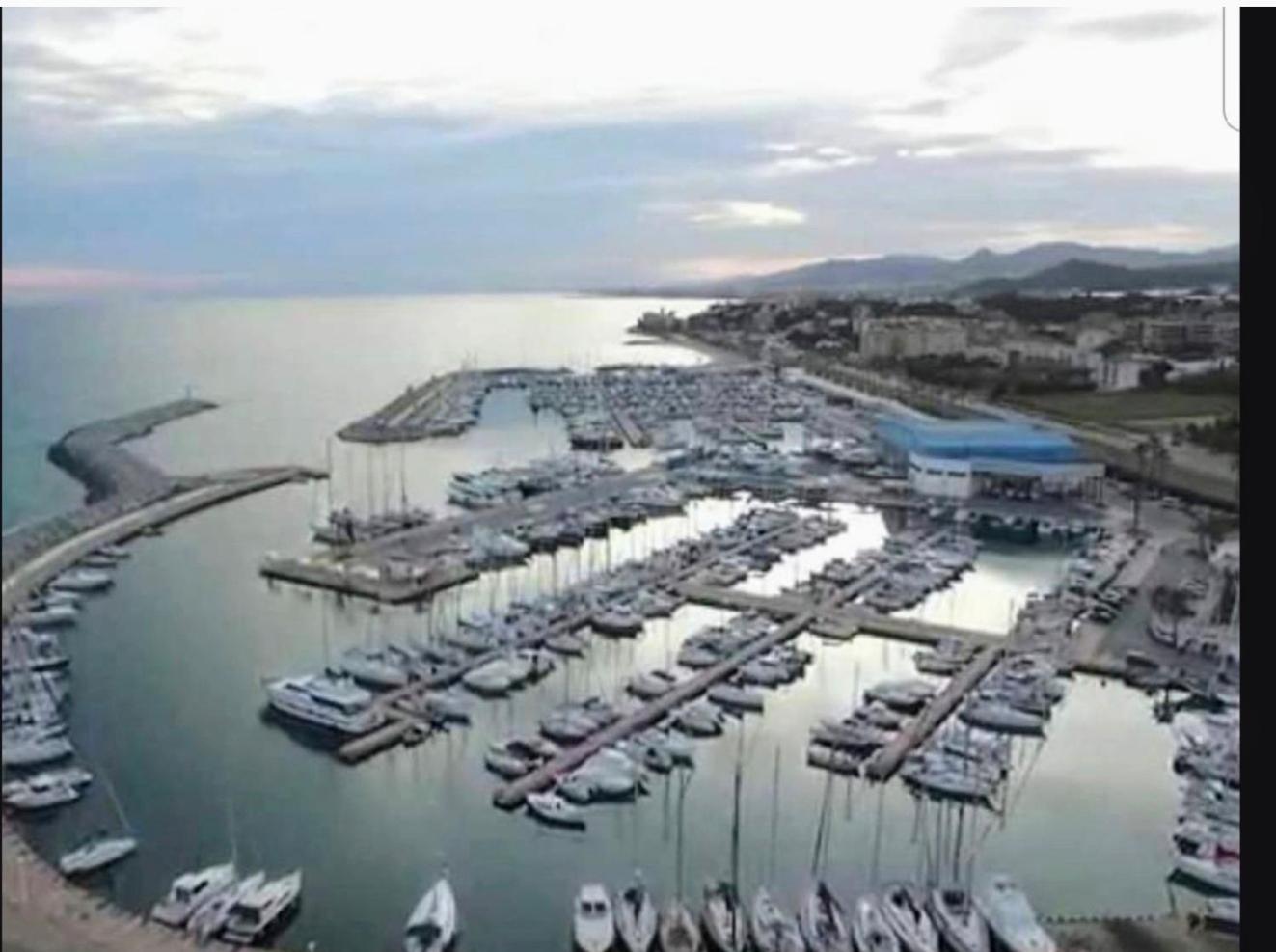 Apartment Llavaneres I San Andres de Llevaneras Bagian luar foto