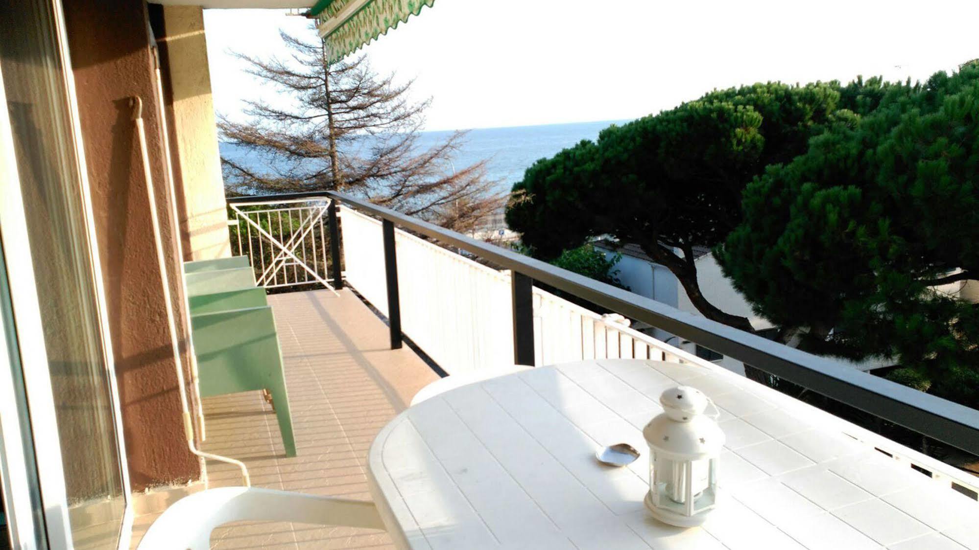 Apartment Llavaneres I San Andres de Llevaneras Bagian luar foto